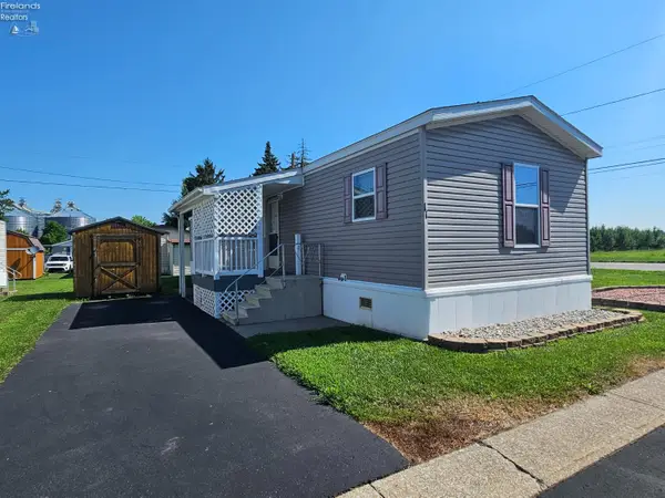1250 Burkholder Road #11, Clyde, OH 43410