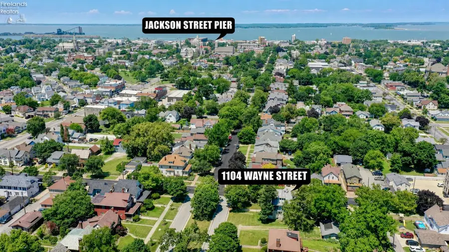 1104 Wayne Street, Sandusky, OH 44870 - #3