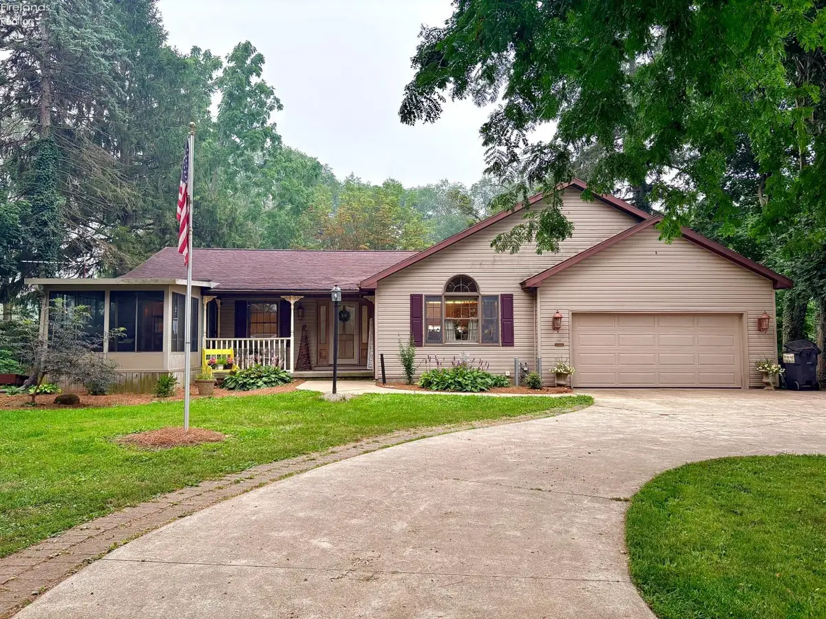 603 W Main St, Bellevue, OH 44811 - #1