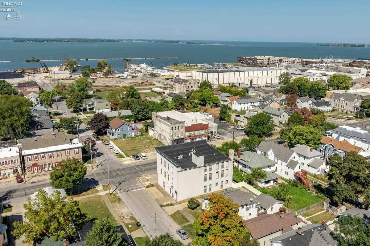 934 Washington Street #1A/2B, Sandusky, OH 44870 - #1