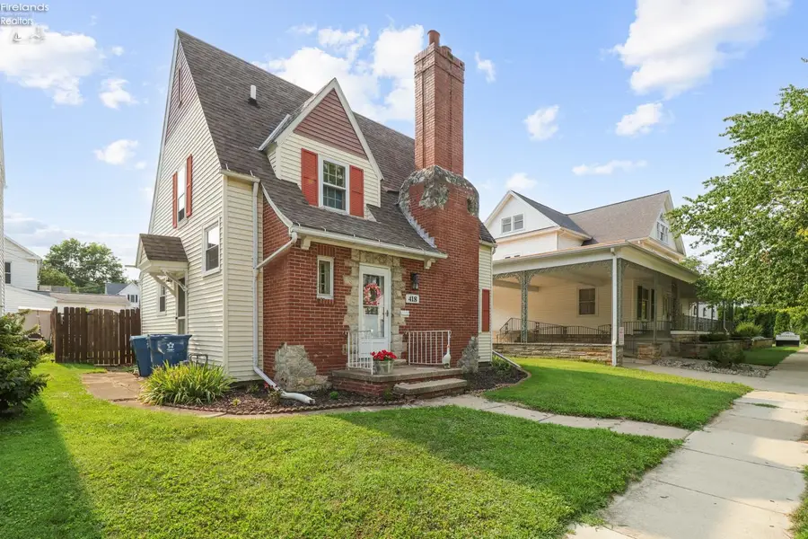 418 S Arch Street, Fremont, OH 43420 - #2