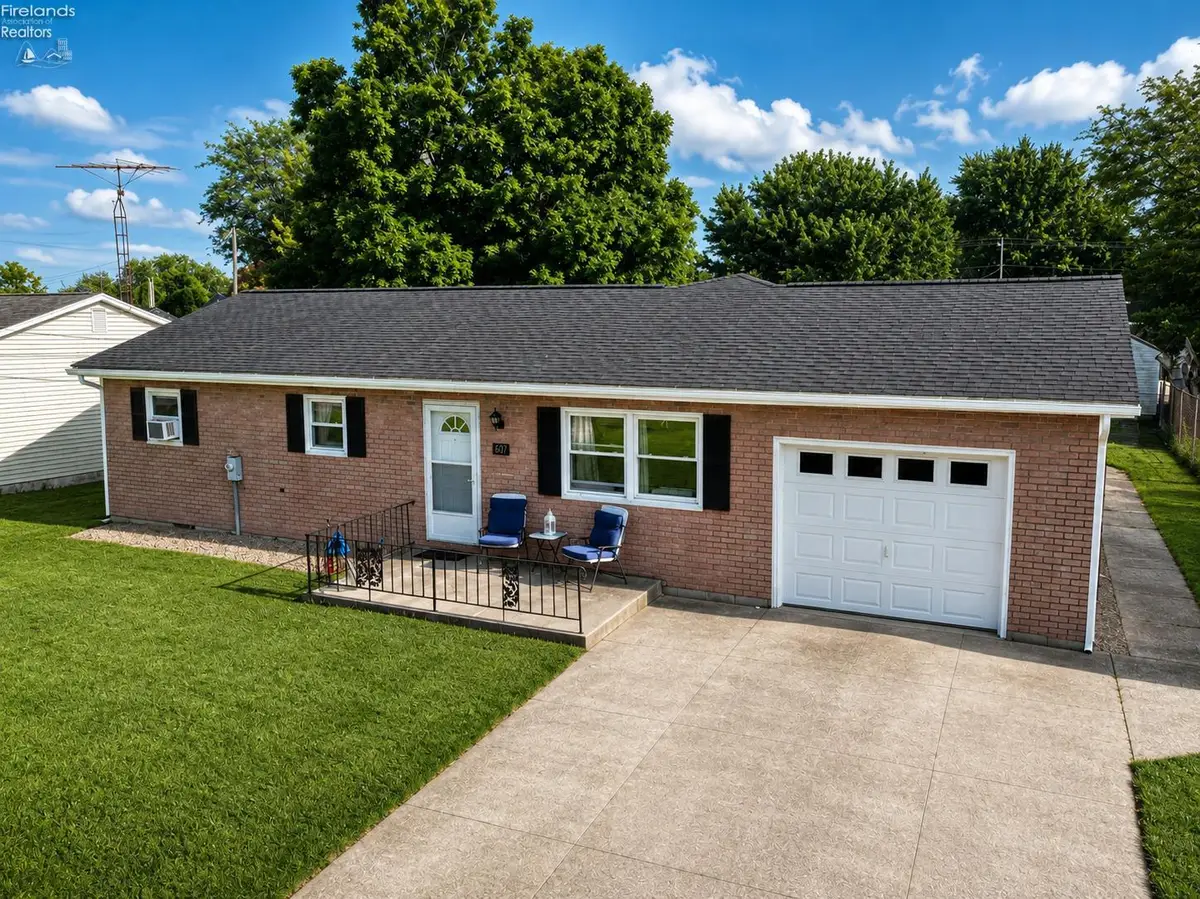 607 Ball Avenue, Fremont, OH 43420 - #1