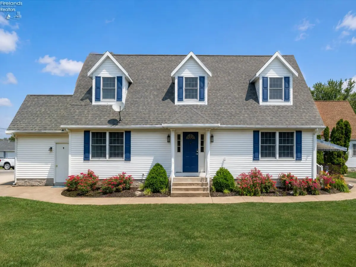 1541 N Anchor Avenue, Port Clinton, OH 43452 - #1