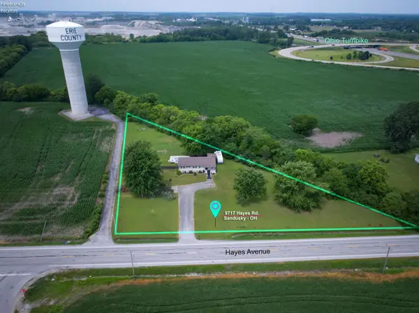 9717 Hayes Avenue, Sandusky, OH 44870