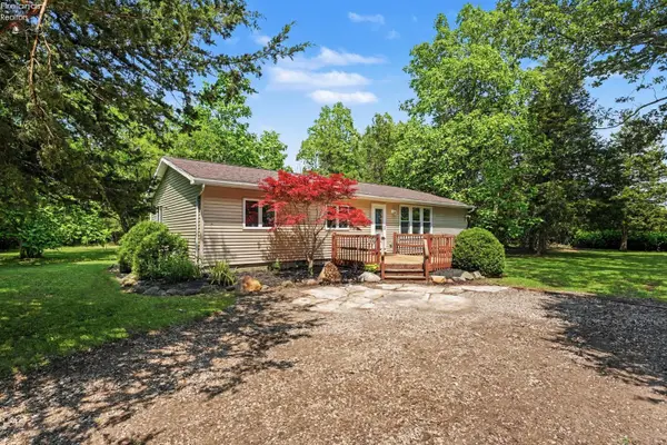 522 Monaghan Road, Kelleys Island, OH 43438