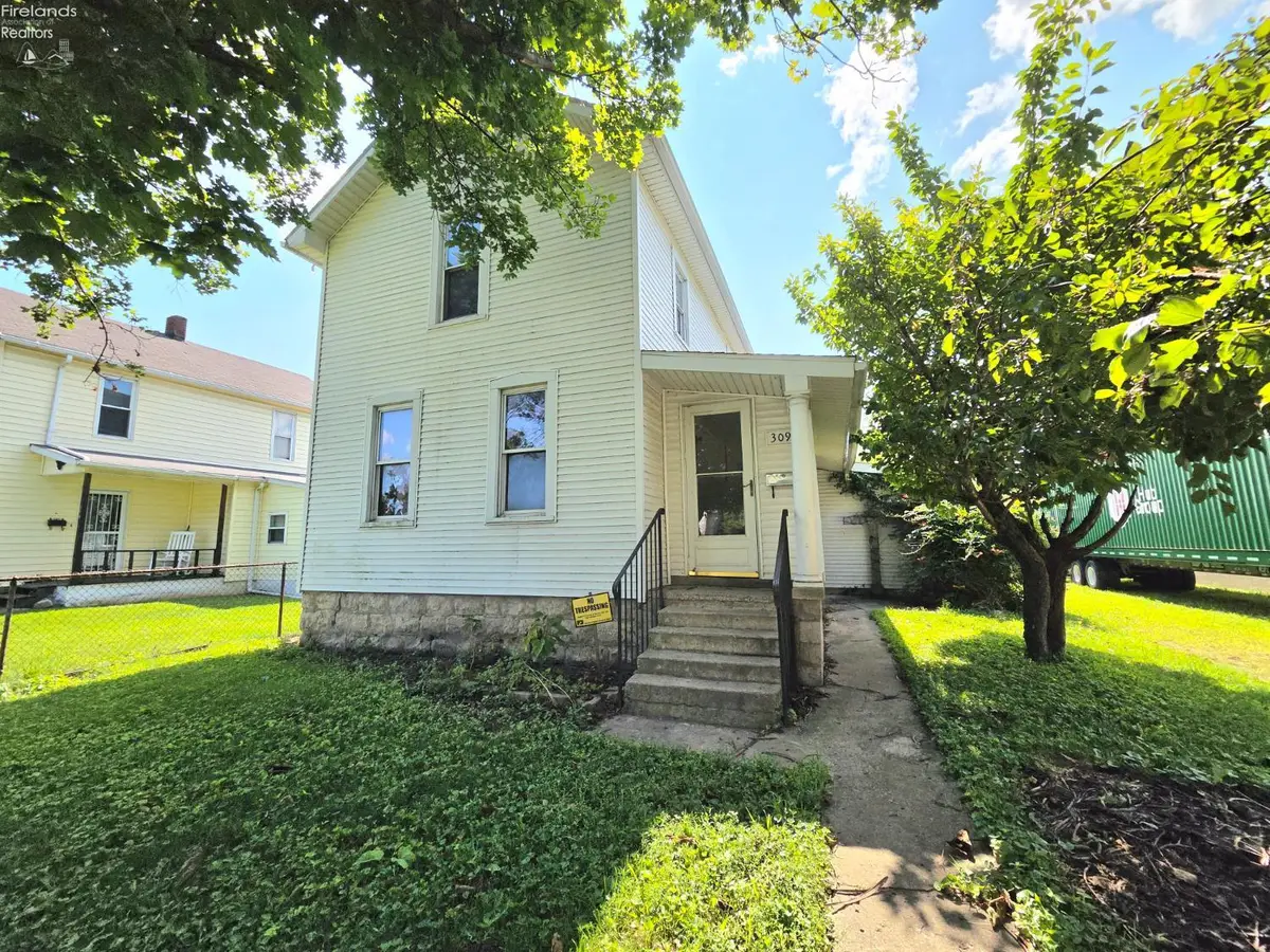 309 Ohio Avenue, Fremont, OH 43420 - #1