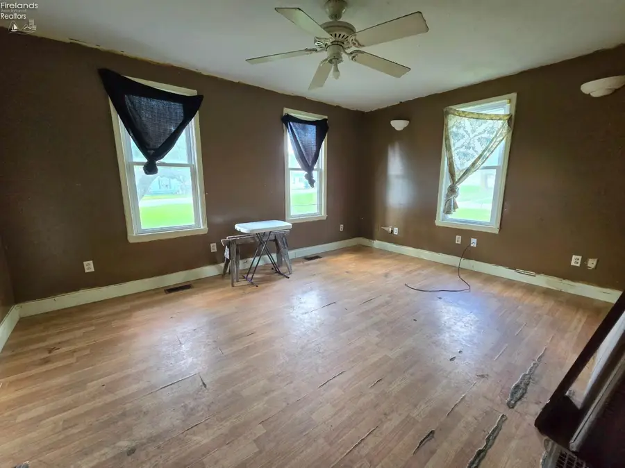 309 Ohio Avenue, Fremont, OH 43420 - #3