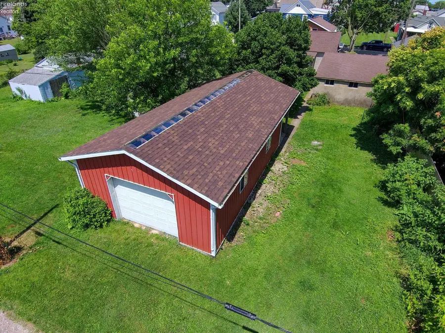 724 Sycamore Street, Sandusky, OH 44870 - #3