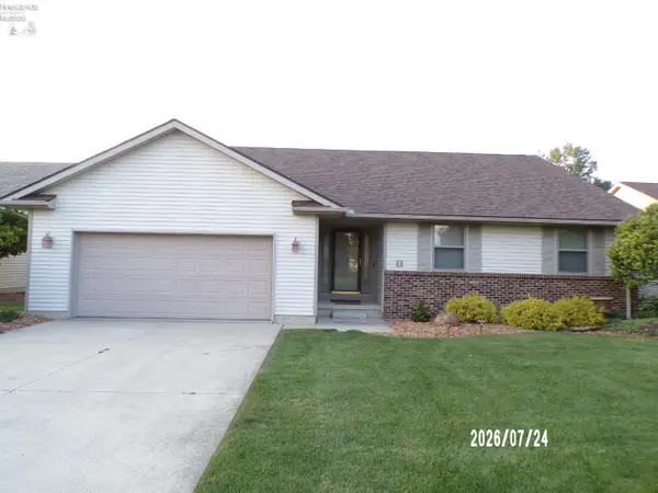 16 Sun Valley Drive, Fremont, OH 43420