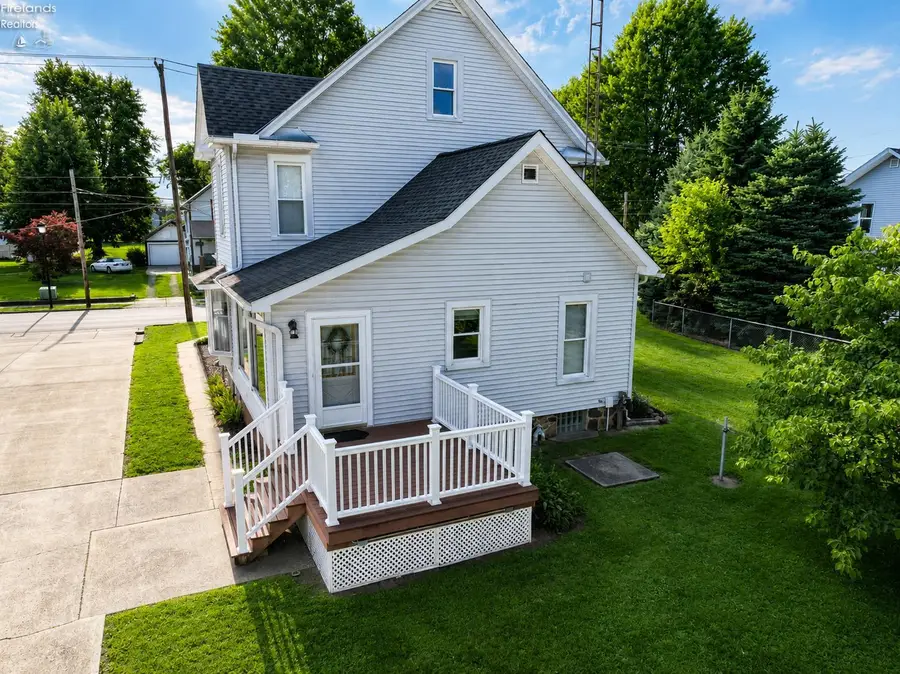 1018 Vine Street, Clyde, OH 43410 - #2