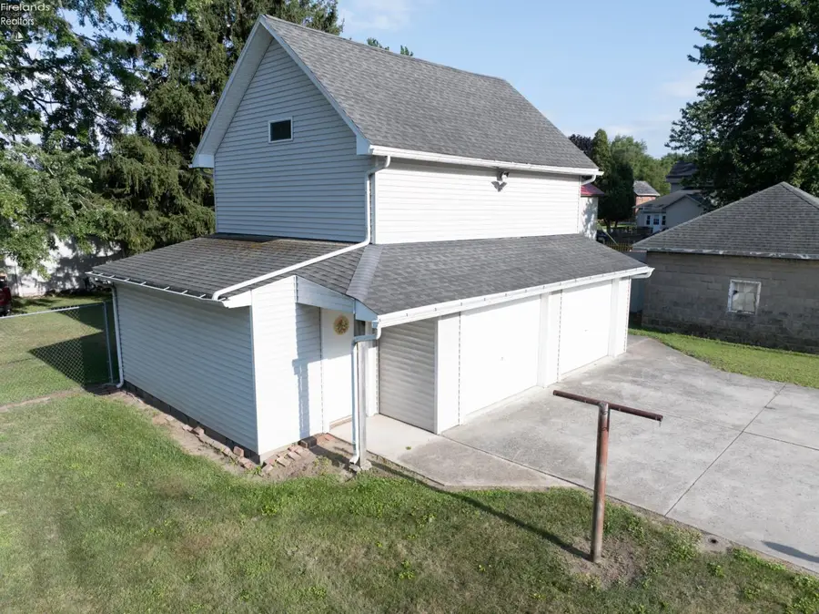 1018 Vine Street, Clyde, OH 43410 - #3