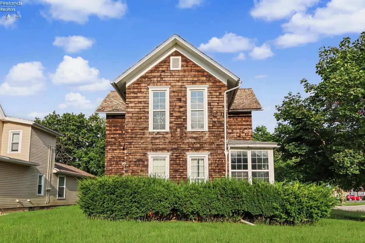 24 E Emerald Street, Willard, OH 44890 - #1