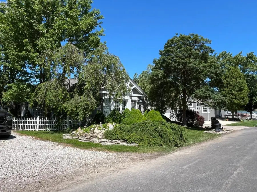 340 N Worthy Street, Lakeside, OH 43440 - #2