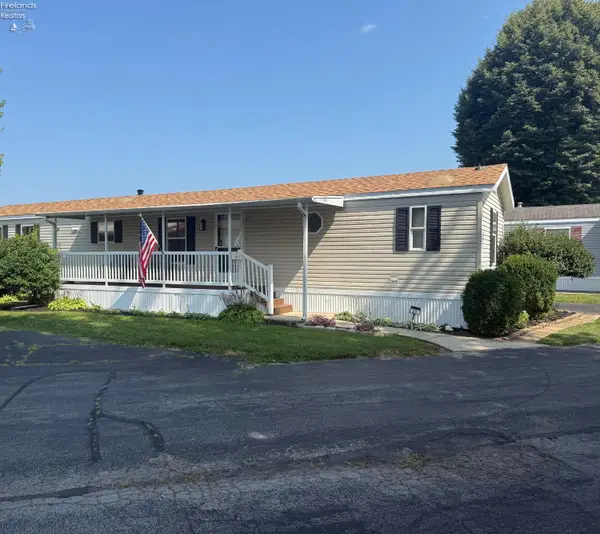 1739 E State Street, Fremont, OH 43420