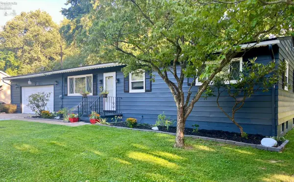 1400 Linger Drive, Other, OH 44216