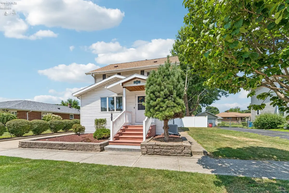 308 Union Street, Bellevue, OH 44811 - #1