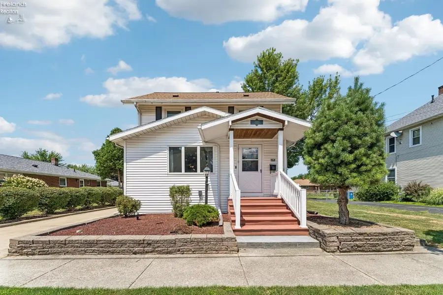 308 Union Street, Bellevue, OH 44811 - #2
