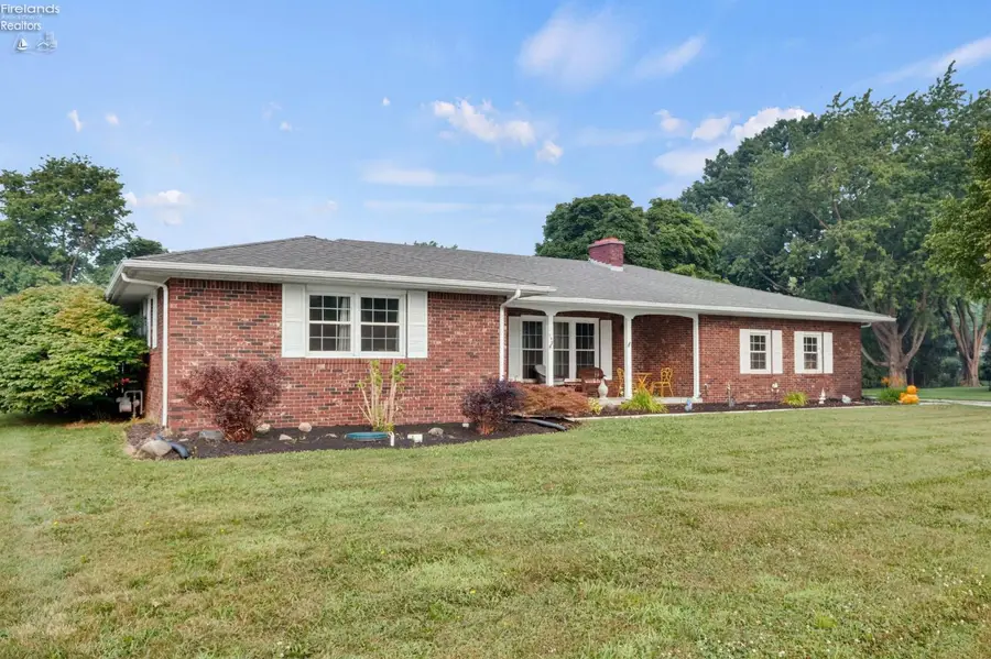 749 Riverside Drive, Woodville, OH 43469 - #3