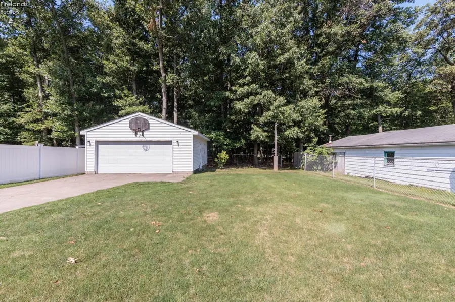 582 Highbridge Road, Vermilion, OH 44089 - #3
