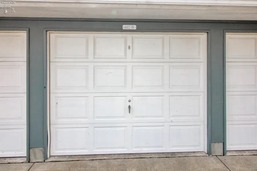 1909 E Harbor Road #407W, Port Clinton, OH 43452 - #3