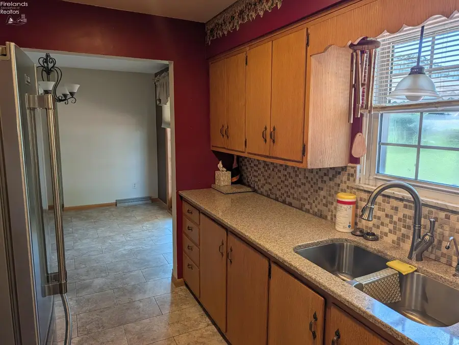 1762 Oak Drive, Fremont, OH 43420 - #3