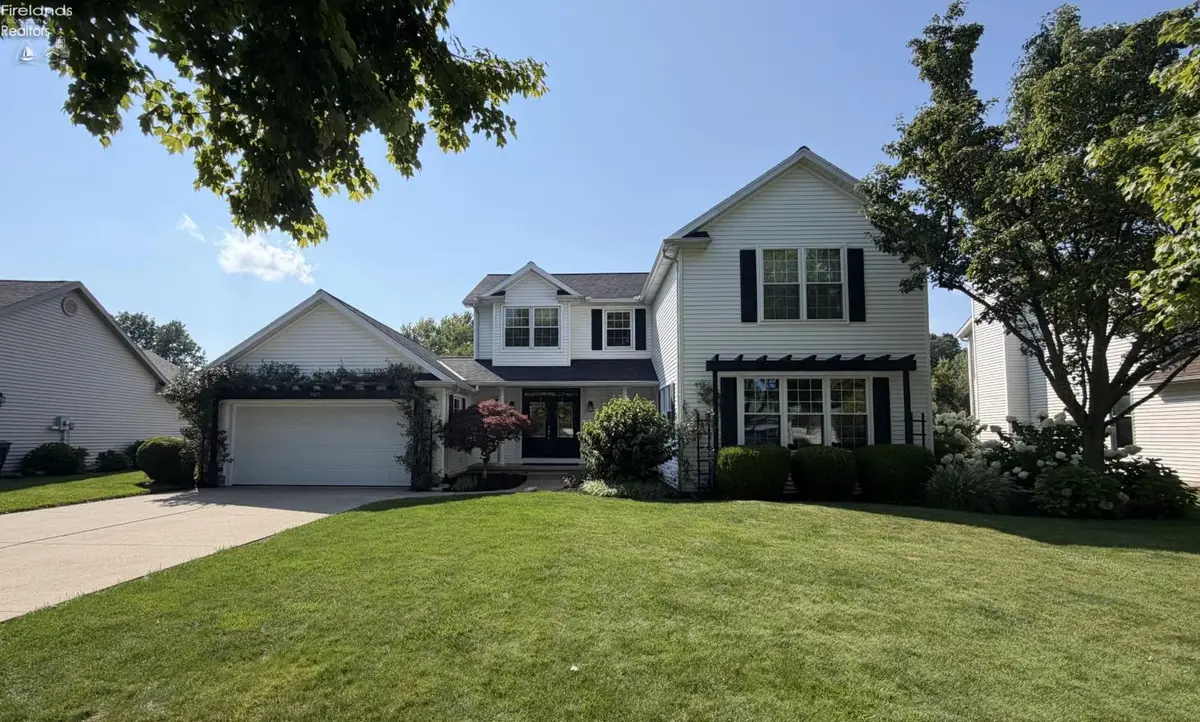 907 Glenview Drive, Huron, OH 44839 - #1