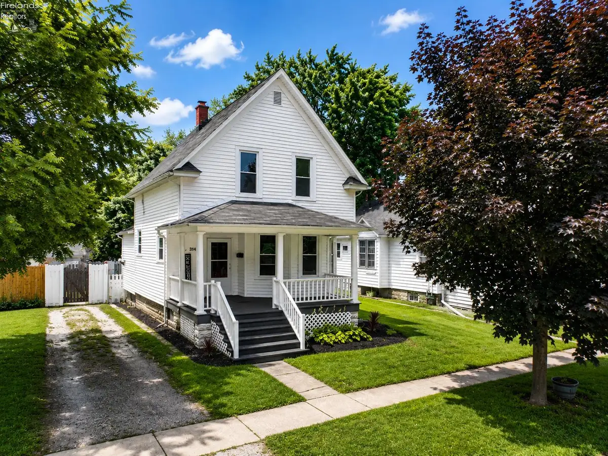 314 N Buchanan Street, Fremont, OH 43420 - #1