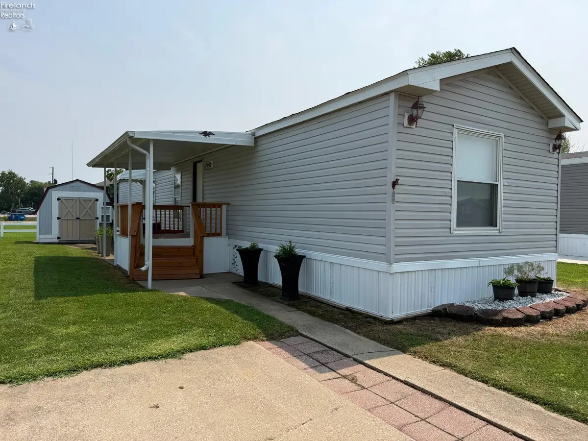 27 Rathbun Drive, Marblehead, OH 43440 - #1