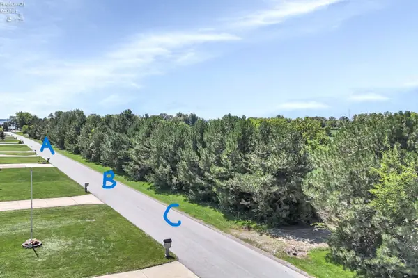 1840 S Danielle Drive, Marblehead, OH 43440