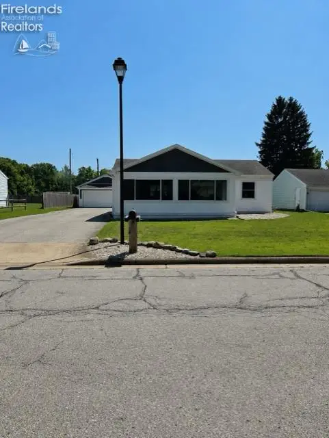 4157 Fox Avenue, Clyde, OH 43410 - #2