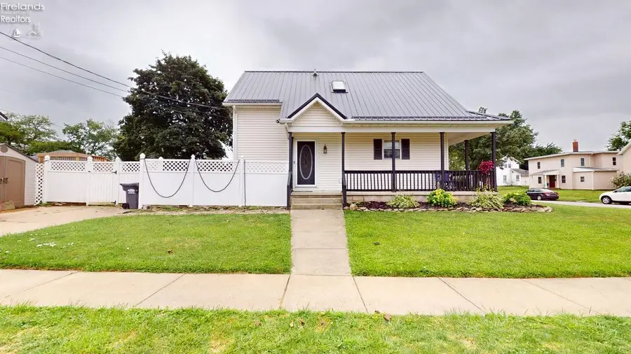 303 Woodbine, Willard, OH 44890 - #3
