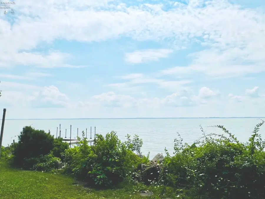 1920 S Bay Drive, Port Clinton, OH 43452 - #3