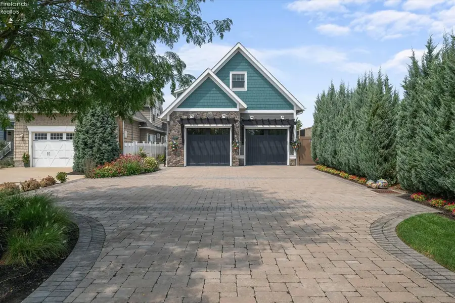 2333 E Sand Road, Port Clinton, OH 43452 - #3