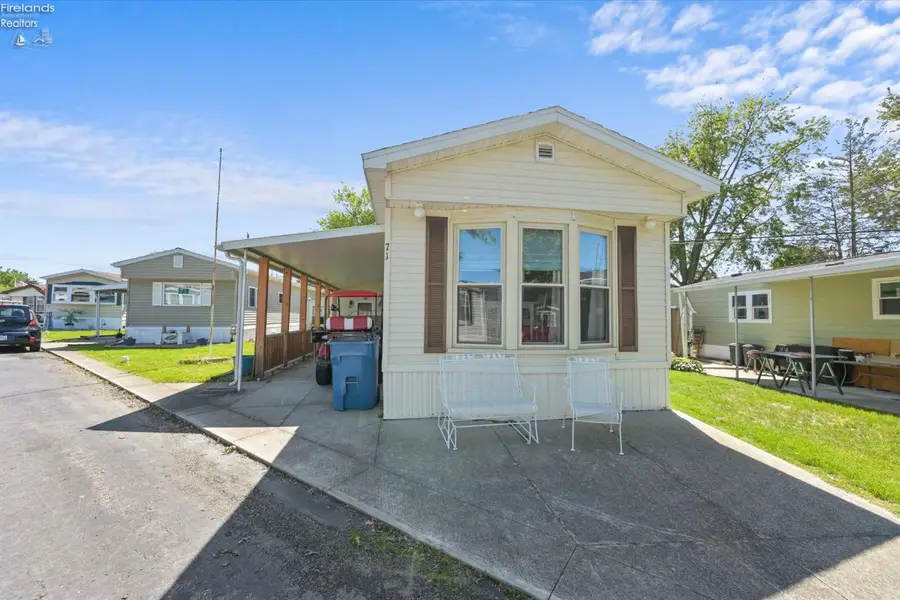 8175 North Shore Boulevard #71, Marblehead, OH 43440 - #3