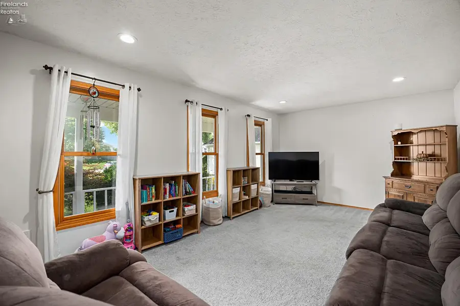 876 Moss Canyon Drive, Amherst, OH 44001 - #3