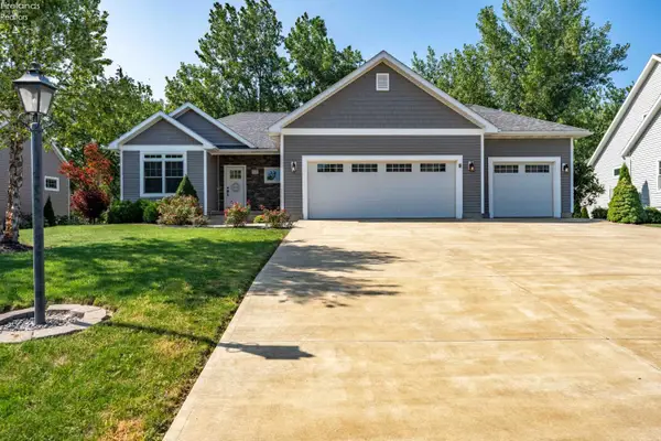 5131 E Blue Teal Drive, Port Clinton, OH 43452