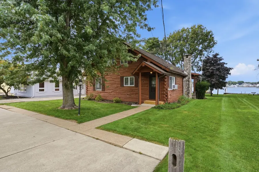5835 E Saylor Street, Marblehead, OH 43440 - #2