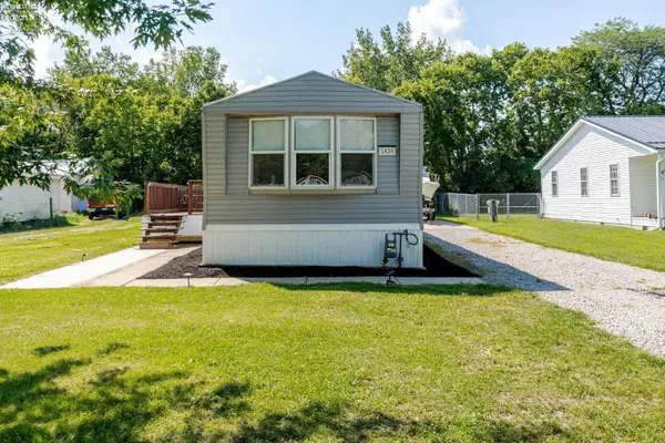 1828 S Bay Drive, Port Clinton, OH 43452