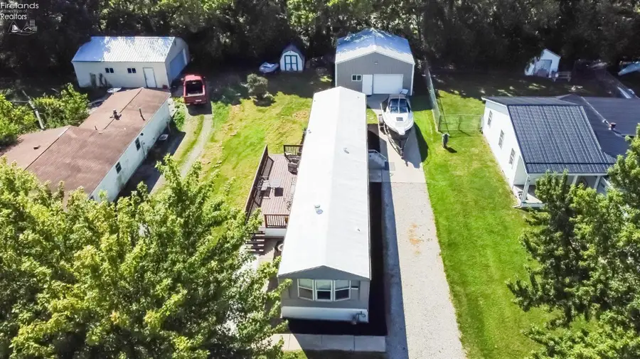 1828 S Bay Drive, Port Clinton, OH 43452 - #3