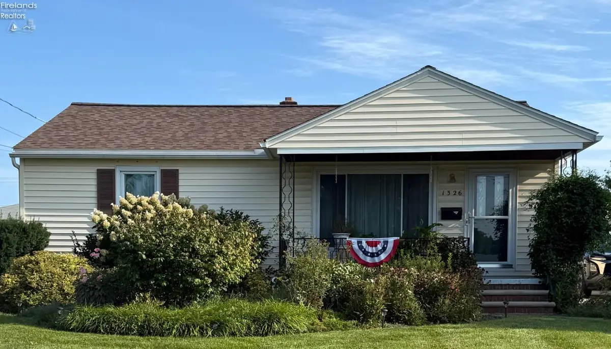 1326 W 29th, Lorain, OH 44052 - #1