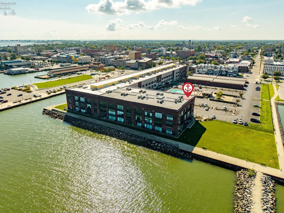 401 W Shoreline Drive #358, Sandusky, OH 44870 - #1