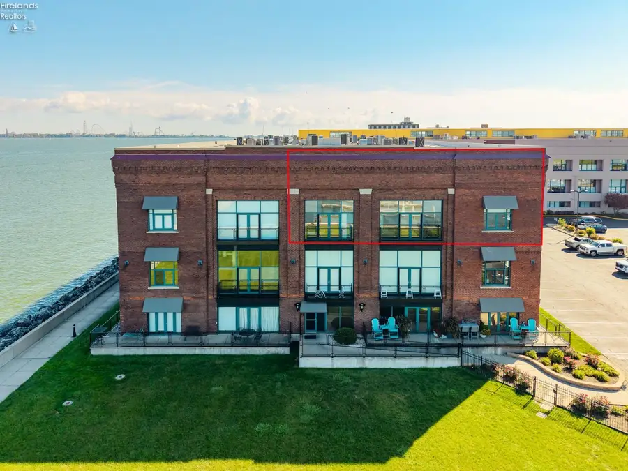 401 W Shoreline Drive #358, Sandusky, OH 44870 - #3