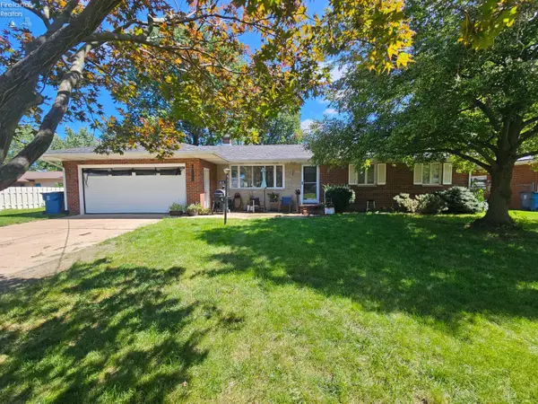 811 Lee Avenue, Port Clinton, OH 43452