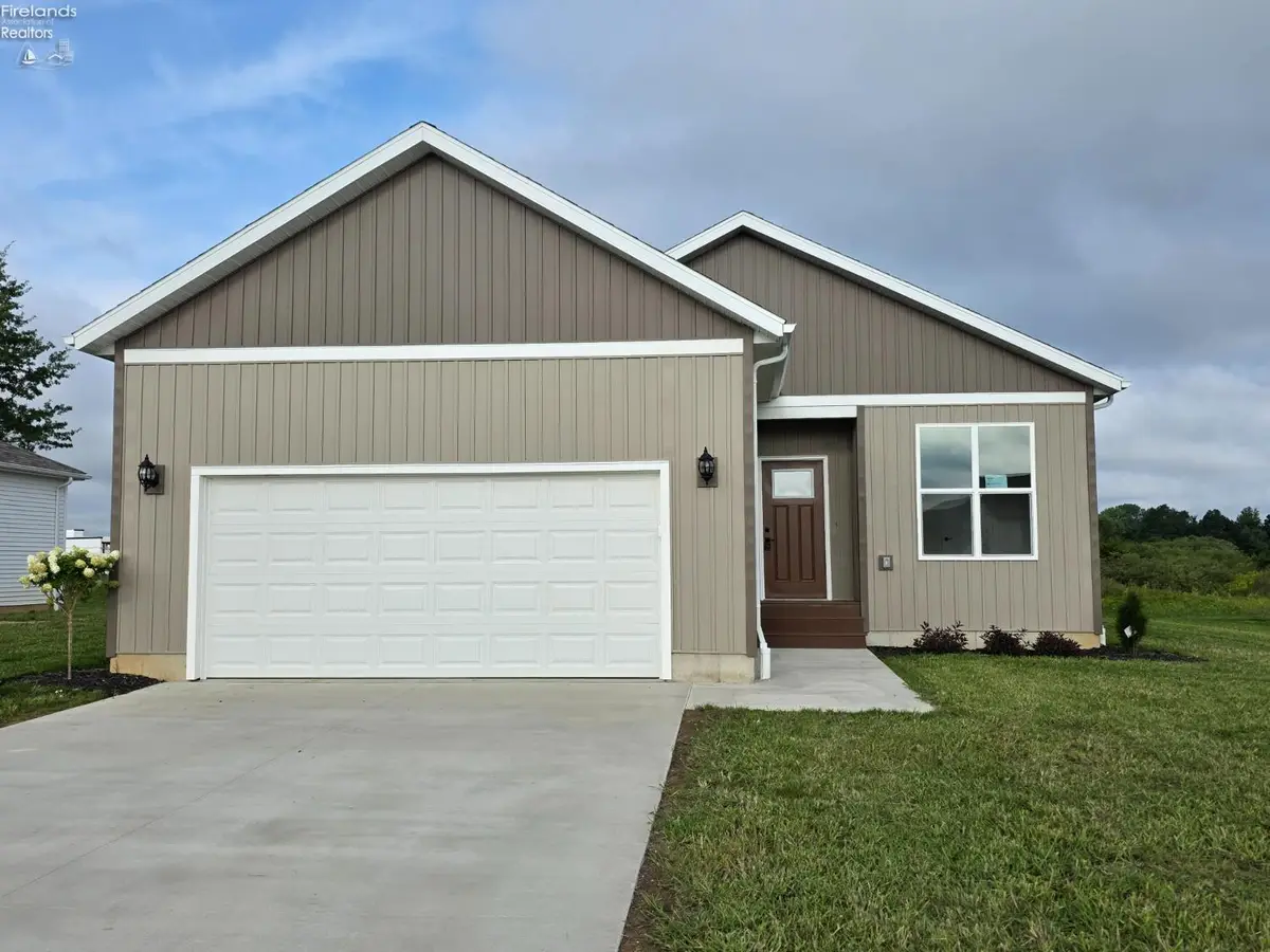 312 Ethan Drive, Fremont, OH 43420 - #1