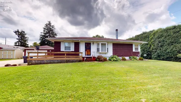 320 E Long Street, Willard, OH 44890