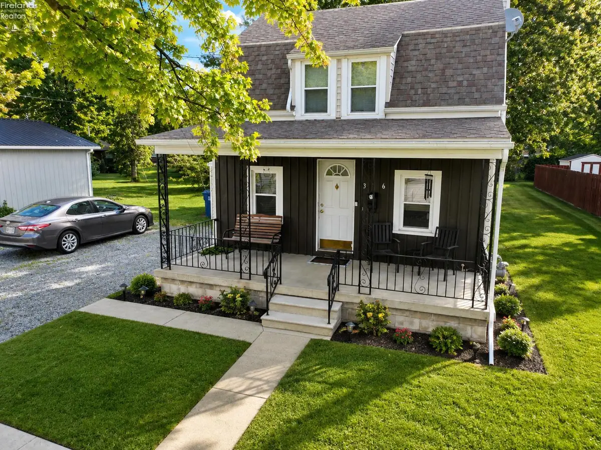 306 Walnut Street, Fremont, OH 43420 - #1