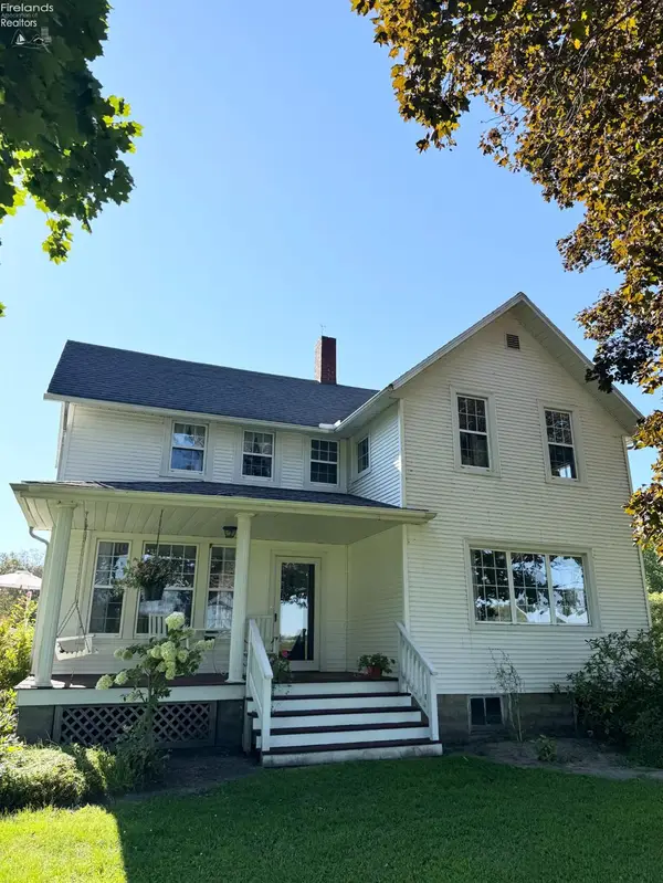 7611 Hahn Road, Huron, OH 44839