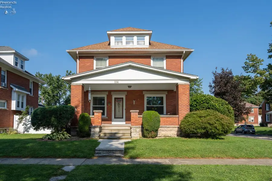124 N Prospect Street, Fremont, OH 43420 - #2