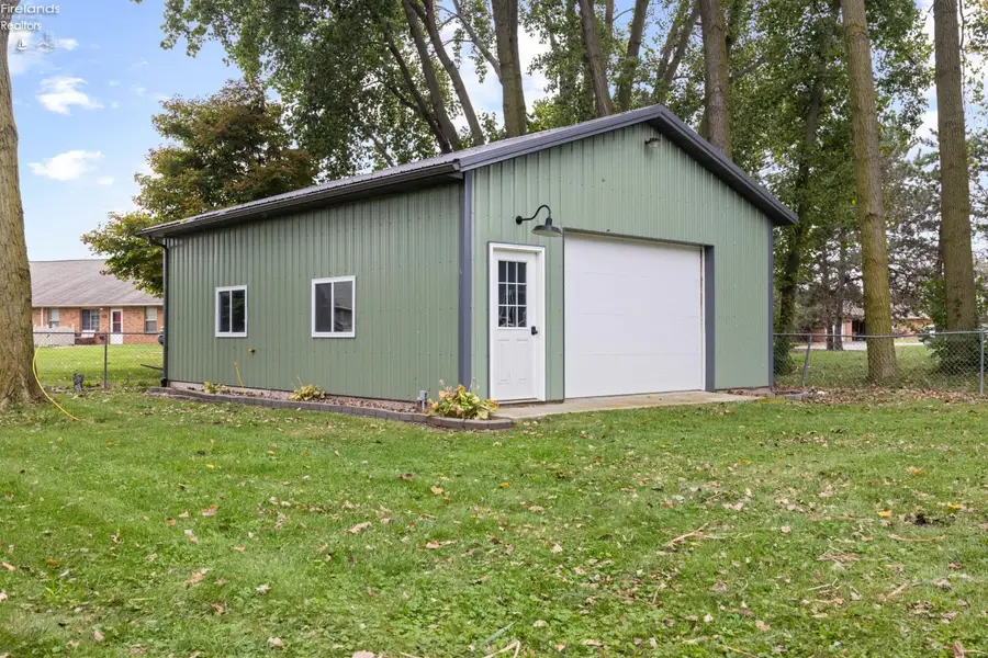 5708 Mccartney Road, Sandusky, OH 44870 - #2