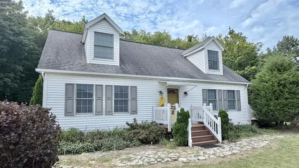 404 Sweet Valley Lane, Kelleys Island, OH 43438